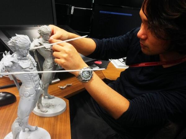 ¿Estatua de Raiden de Metal Gear Rising Special Edition?