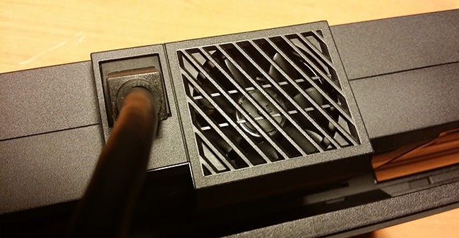 Disipador del sensor Kinect de Xbox One.
